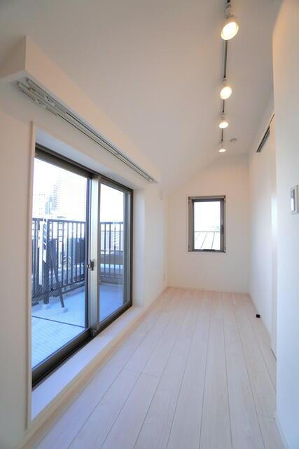 AGRATIO TERRACE 恵比寿の居間・リビング|※写真は同タイプ住戸です。 