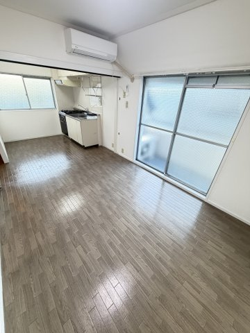 六甲アビタシオンの居間・リビング