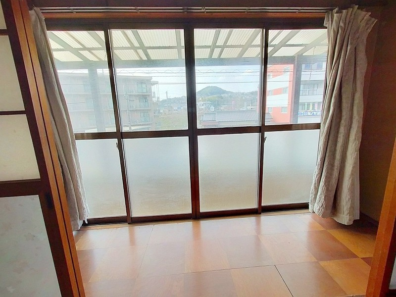 大和町戸建の洋室|１Ｆ広縁