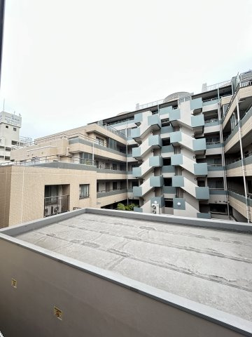 シティフラット灘の外観