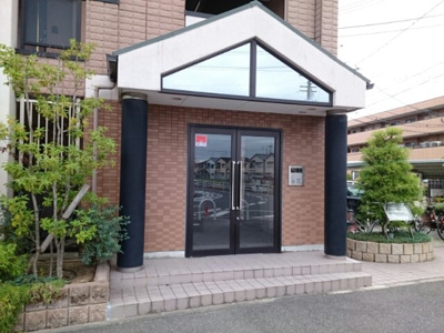 【エントランス】 | シャルム山本
