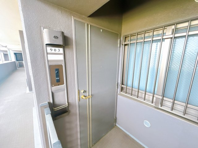 いわき市平城東三丁目 セレーノ城東グランマークス903 抜群の眺望！随時内覧可能です　不動産プラスの玄関|玄関です。