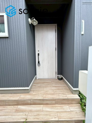 狭山市狭山　中古戸建の玄関