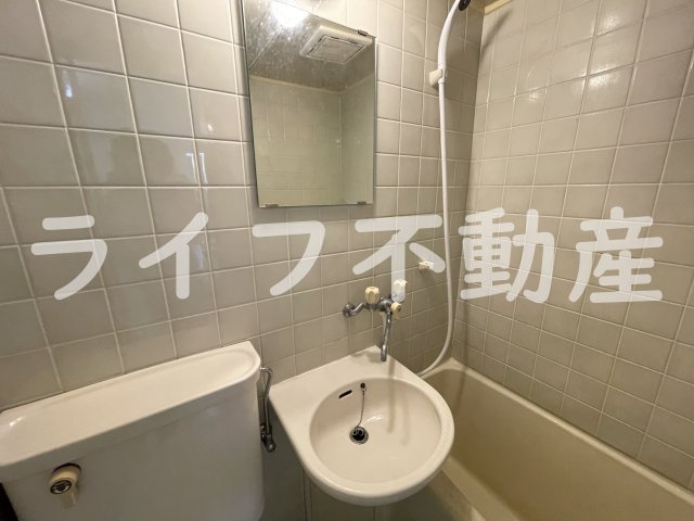 ベルハイム長瀬駅前の独立洗面台|独立洗面台です