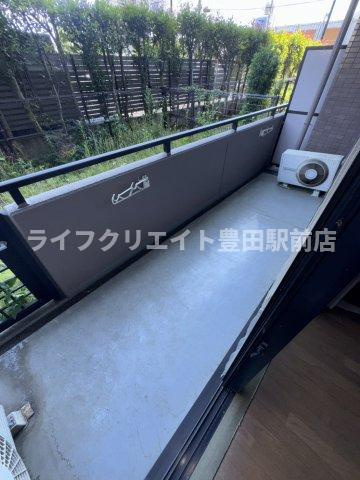 ヒューマンスクエア豊田のバルコニー