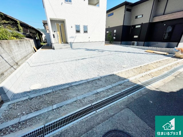 西脇市西脇　第12期　新築一戸建ての駐車場|駐車スペース！散水栓があるので、こまめに愛車を洗えます！