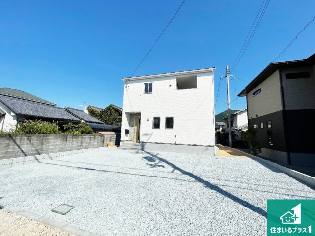 西脇市西脇　第12期　新築一戸建ての外観|安心の10年保証！外観を美しく保ち、雨水で汚れを落とします！気になることがありましたら、お気軽にお問い合わせください！
