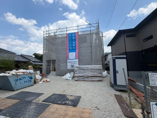 西脇市西脇　第12期　新築一戸建ての外観|周辺は落ち着いた街並みの住宅地！子育てがしやすい住環境です！まだ未完成ですが、現地でしかわからない事もございます。是非一度ご覧ください。