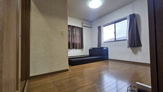 古市町の洋室|２階主寝室
