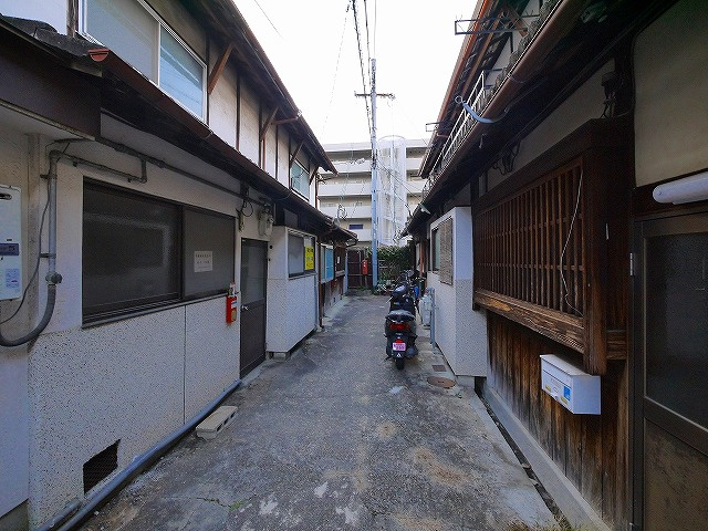 北袋町貸家のその他