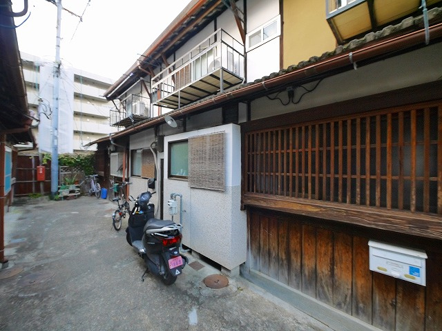北袋町貸家のその他