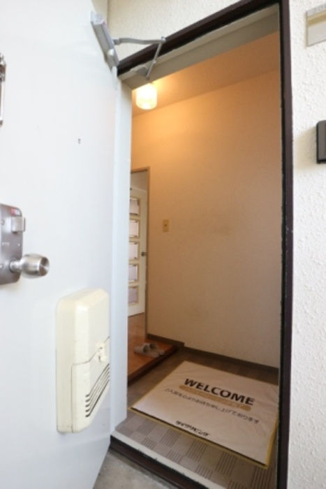 第二パールメゾン染谷の玄関|明るい玄関です