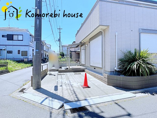上尾市平塚2丁目　中古一戸建ての駐車場