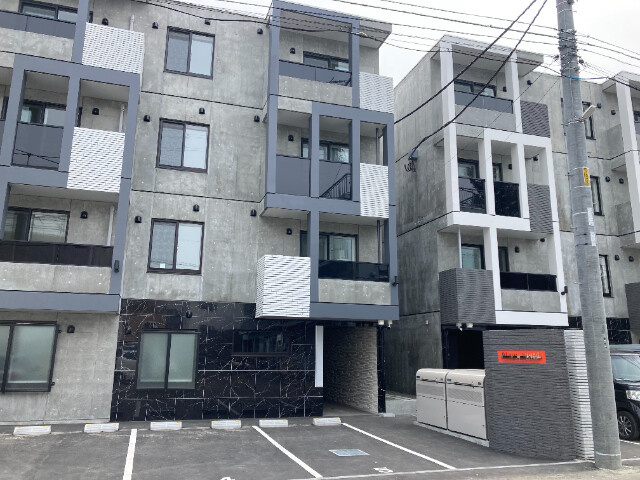 札幌市中央区南十三条西７丁目の賃貸マンション