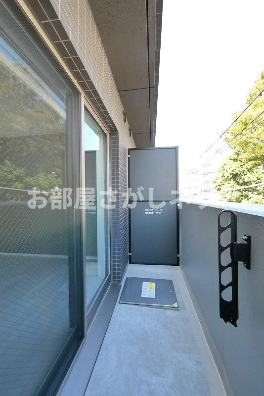 LUMEED横濱山手【おとり物件なし】#学生・社会人にオススメ！初期費用分割払いOK！のバルコニー