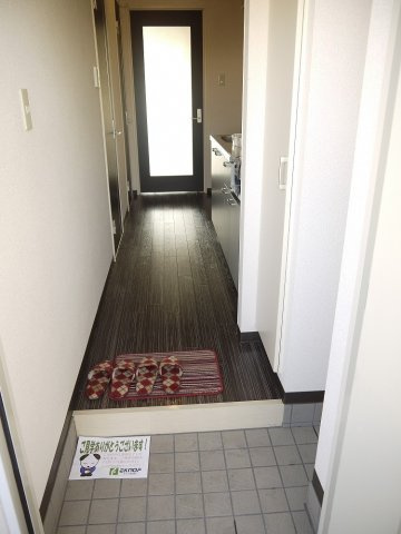 ノワエブランの玄関
