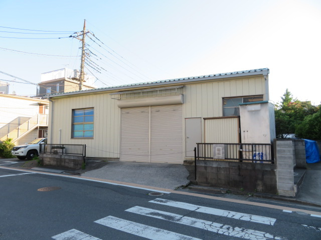 戸田市美女木北３丁目の倉庫