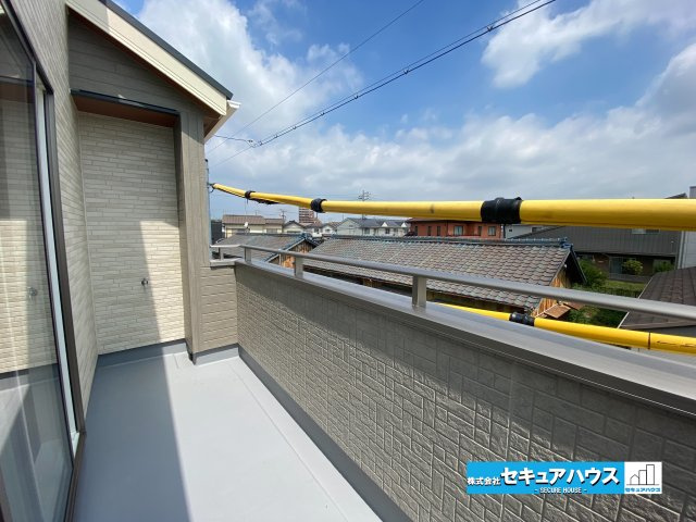 【本日ご案内可能】知多市寺本新町2丁目　全1棟の前面道路含む現地写真|事前予約にて現地ご見学いただけます！お気軽にお問い合わせください♪
■株式会社　セキュアハウス■
住宅ローンに強く、知識、経験豊富なスタッフ在籍
お客様に寄り添い、ご成約後もサポート致します。