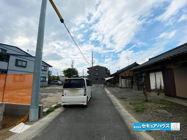 【同施工物件ご案内可能】知多市寺本新町2丁目　全1棟の前面道路含む現地写真|事前予約にて現地ご見学いただけます！お気軽にお問い合わせください♪
■株式会社　セキュアハウス■
住宅ローンに強く、知識、経験豊富なスタッフ在籍
お客様に寄り添い、ご成約後もサポート致します。