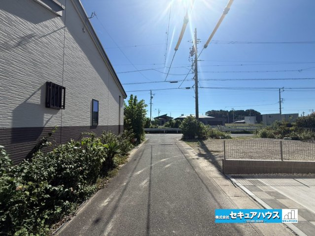 【本日ご案内可能】知多市寺本新町2丁目　全1棟の前面道路含む現地写真|事前予約にて現地ご見学いただけます！お気軽にお問い合わせください♪
■株式会社　セキュアハウス■
住宅ローンに強く、知識、経験豊富なスタッフ在籍
お客様に寄り添い、ご成約後もサポート致します。