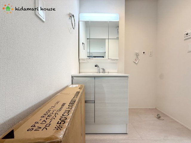 上尾市川　新築戸建　グラファーレ03の玄関