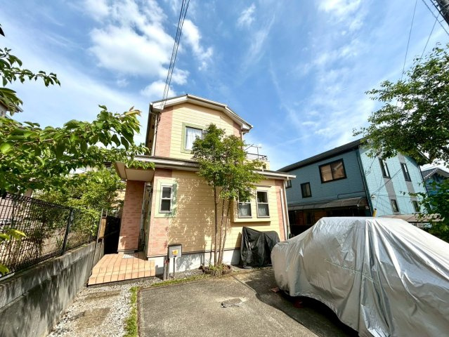 【構造・工法・仕様】 | 「構造」は建物を支える骨組みで、「工法」は構造を組み立てる方法をいい、構造や工法によって建物のデザインや強度、断熱性などに違いがあります。