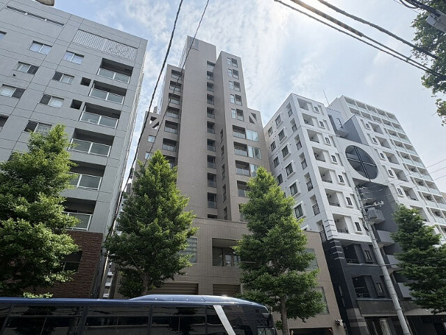 エルミタージュユリ