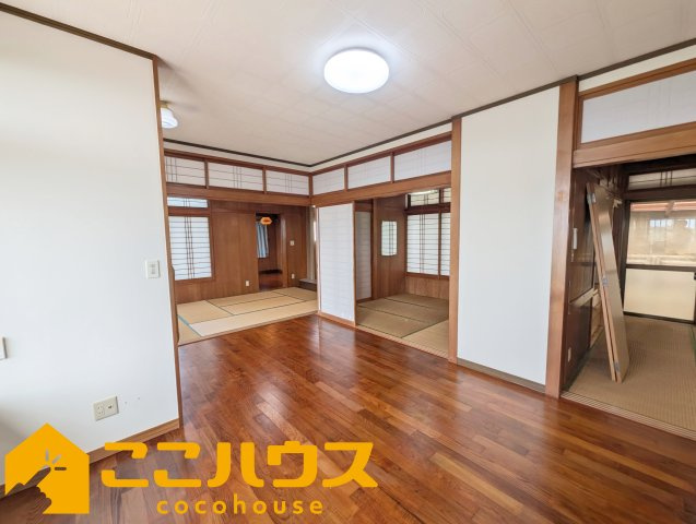 南城市知念海野　中古一戸建て　の居間・リビング|LDK15帖