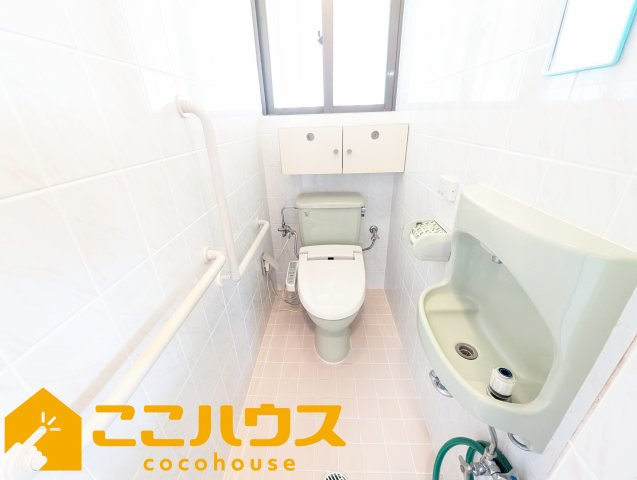 南城市知念海野　中古一戸建て　のトイレ|トイレ