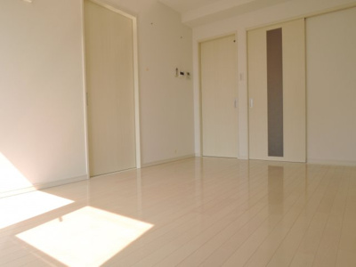 【寝室】 | Gluck芥川（グリュック）