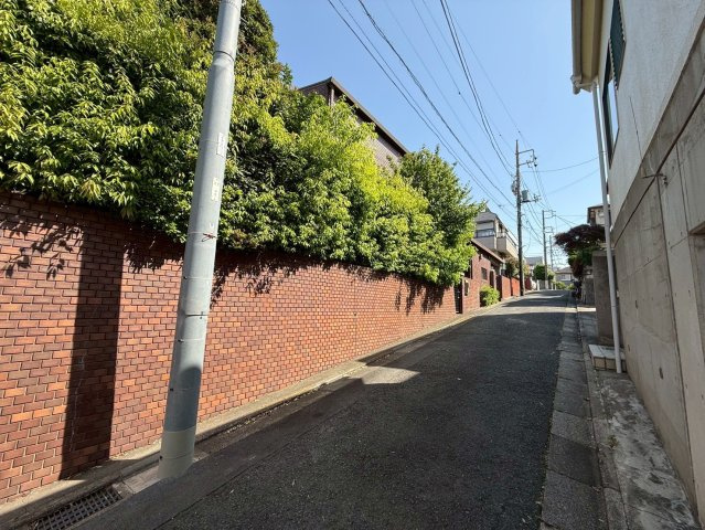 大田区東雪谷3丁目戸建の前面道路含む現地写真