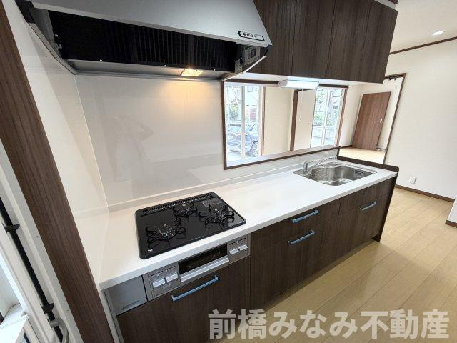 【中古】前橋市荒牧町　４LDKのキッチン|コンパクトなキッチンで掃除もラクラク