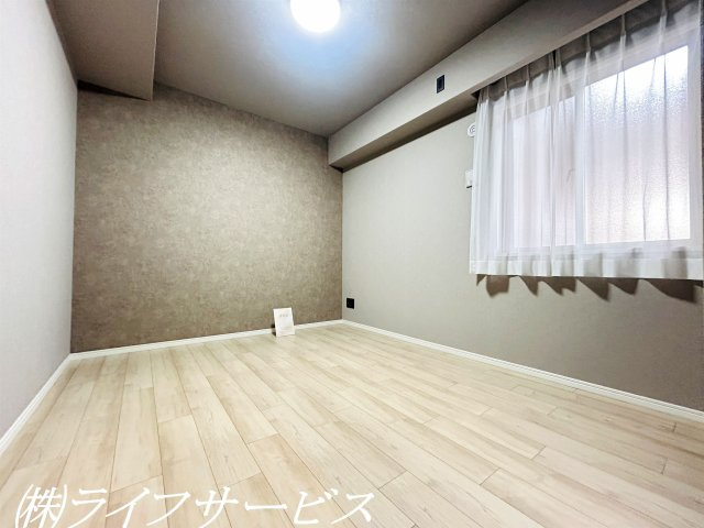 【洋室】 | ルネペアズシティ | 玄関側洋室６帖／クローゼット有