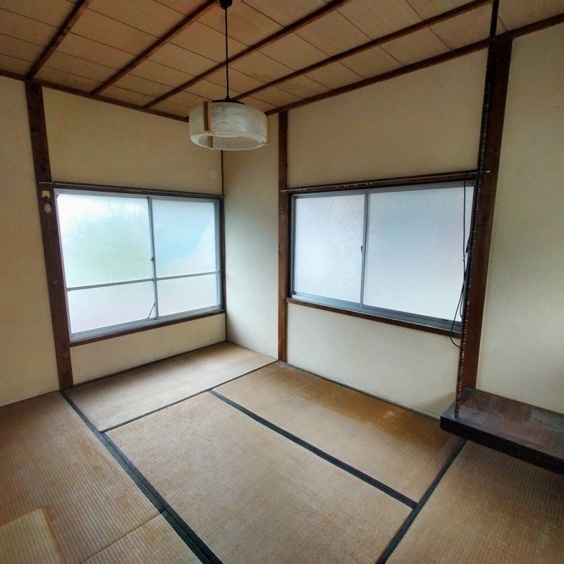 松山町一戸建の和室