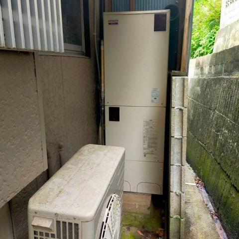 松山町一戸建の発電・温水設備
