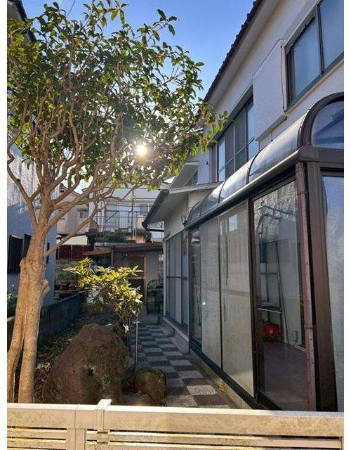 別府市上人本町の庭