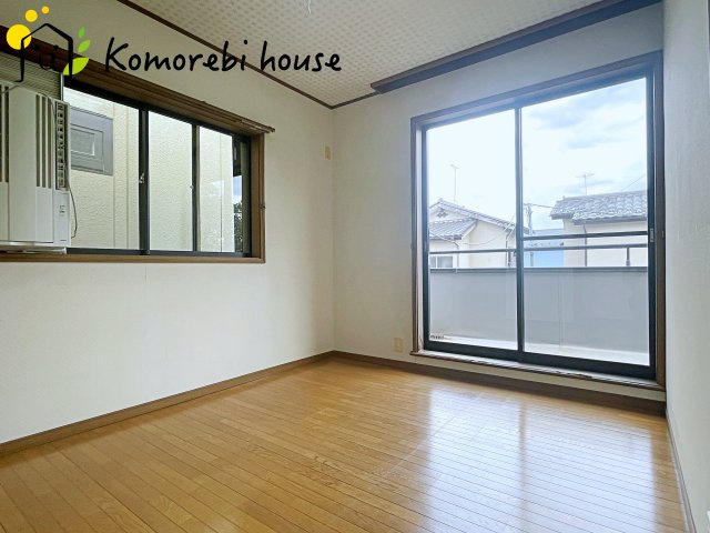 白岡市西10丁目　中古一戸建ての洋室|26.6.11　撮影済み