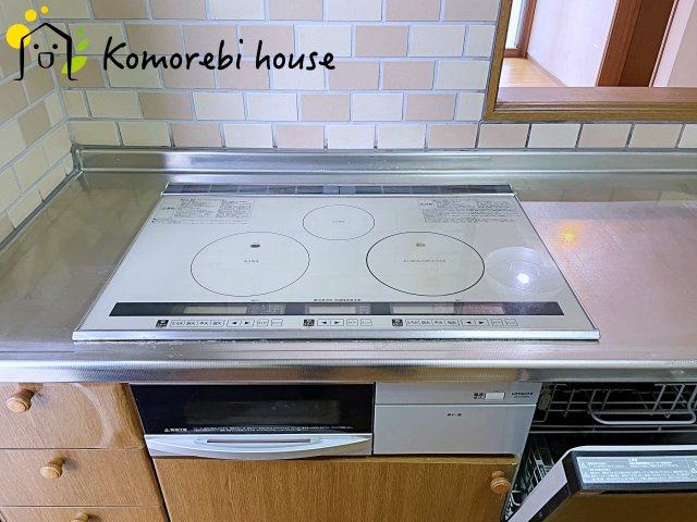 白岡市西10丁目　中古一戸建てのキッチン|26.6.11　撮影済み