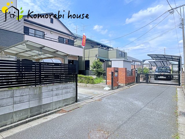 白岡市西10丁目　中古一戸建ての前面道路含む現地写真|26.6.11　撮影済み