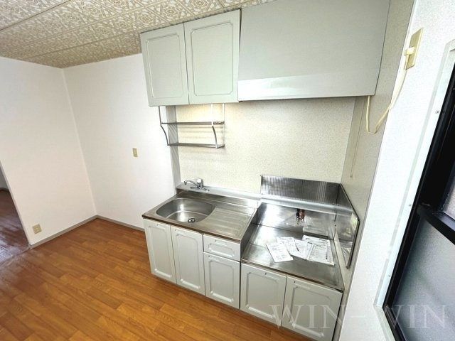 ビーライン浅野 Hのキッチン|イメージ（同建物内別部屋の写真です）