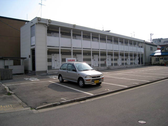レオパレス青い森