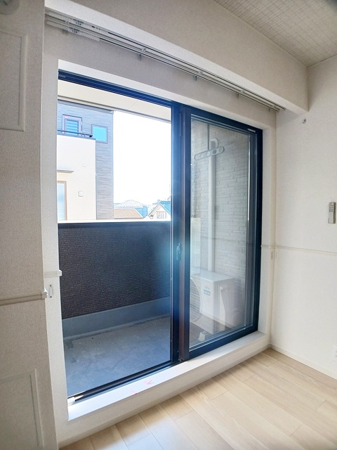 藤沢市石川１丁目のアパートのバルコニー