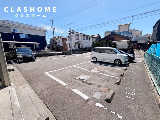 ドヌールⅡ　　刈谷市近郊の賃貸はクラスホームの駐車場
