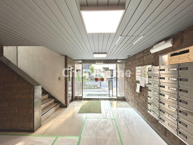 豊栄マンションのエントランス|エントランス