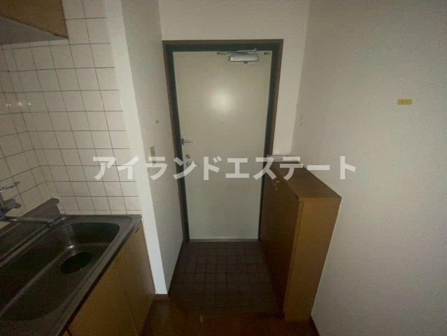 YMO弦巻　南向き　角部屋　オートロック　の玄関