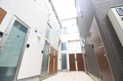 【エントランス】 | サークルハウス田園調布壱番館 | 毎日通るエントランスはこのようになっています