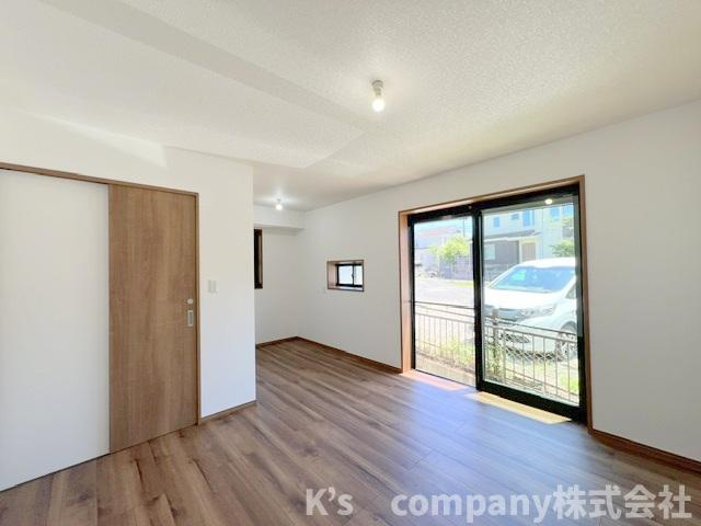 ◎茅ヶ崎市香川3丁目　中古戸建の洋室|洋室9.4帖◇主寝室におすすめです◇