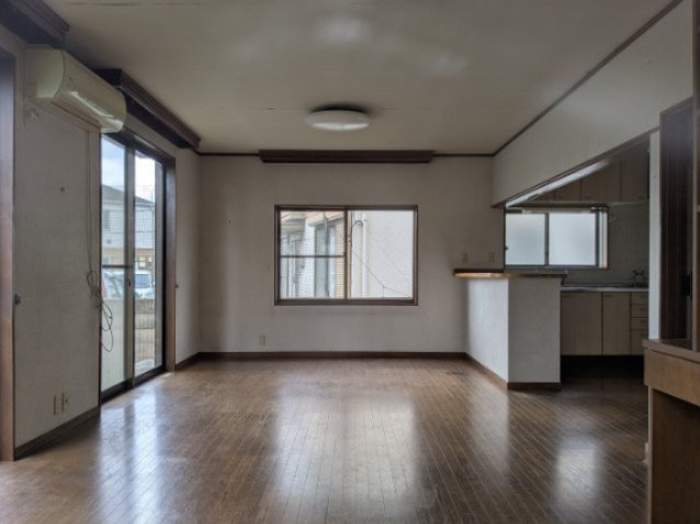 中古戸建　箕郷町上芝の居間・リビング