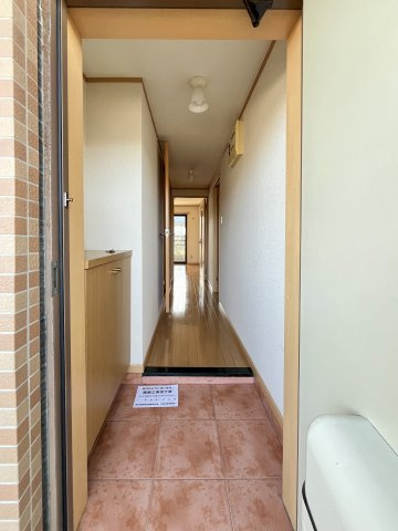 グランディメールの玄関