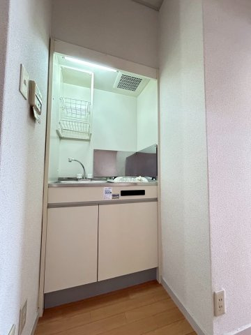 沢良宜レジデンスのキッチン